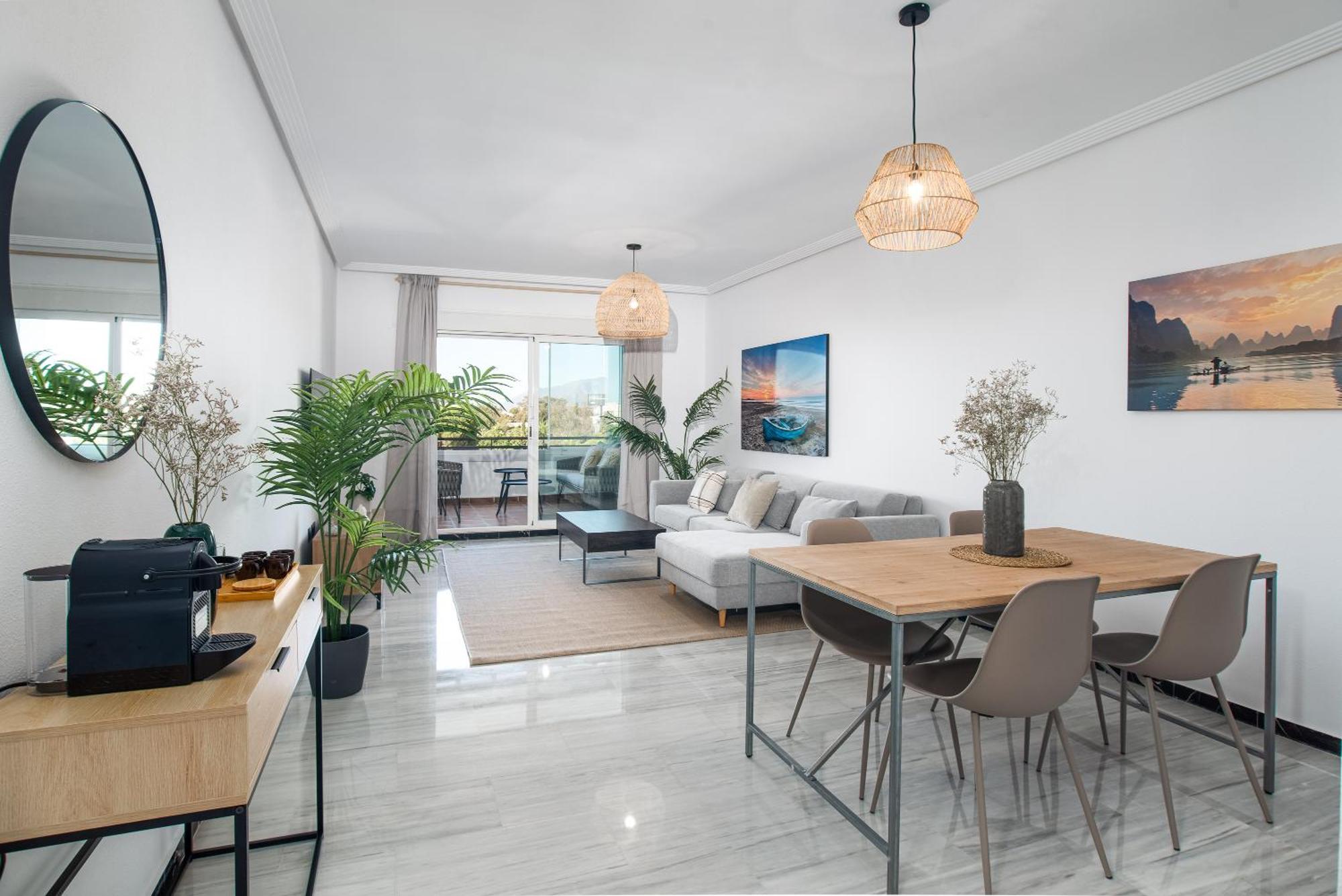 Apartamento Modern - 2 Bedrooms, Beachside - Puerto Banus Marbella