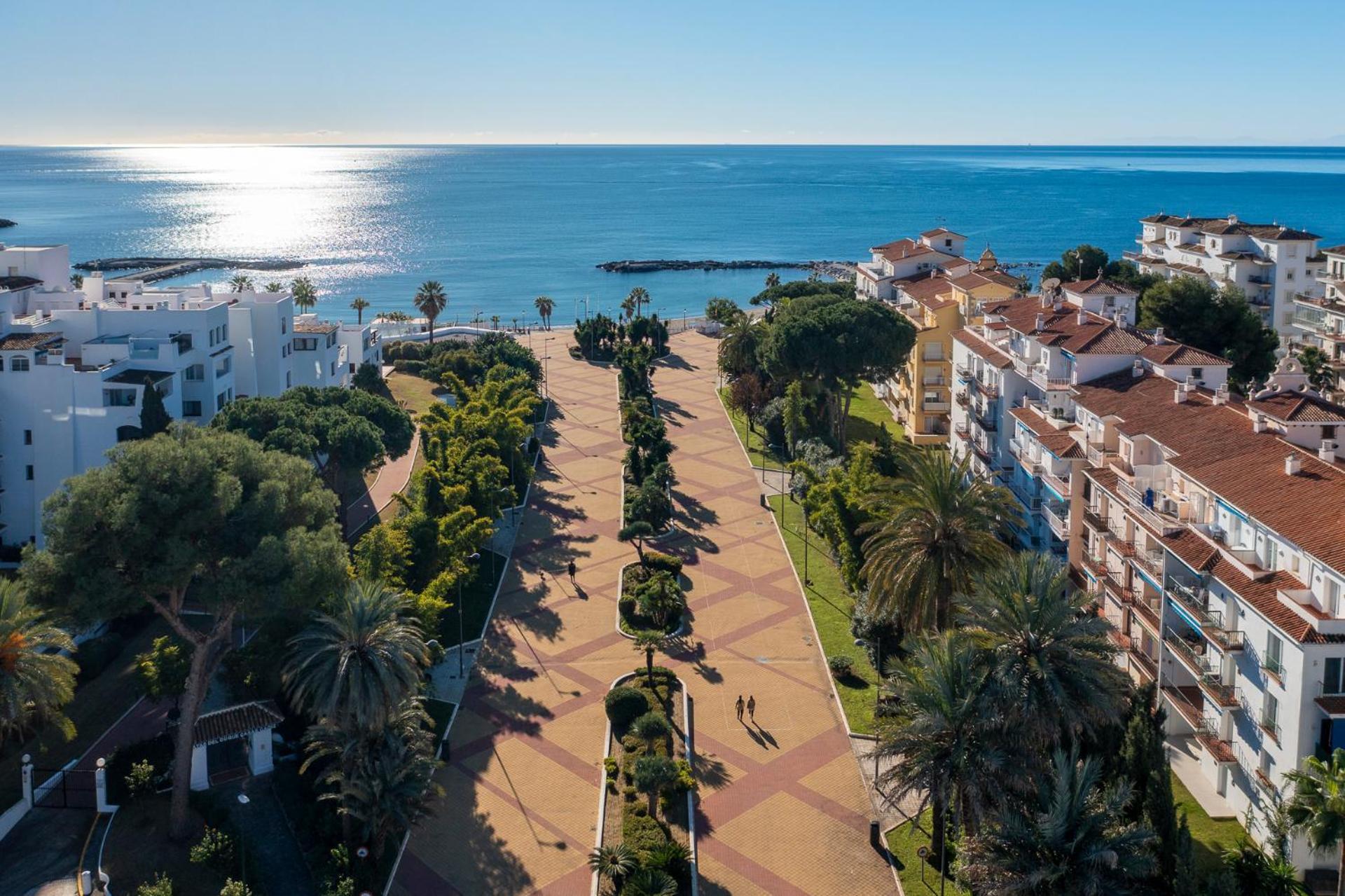 Apartamento Modern - 2 Bedrooms, Beachside - Puerto Banus